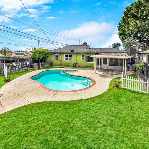 1471 Kenneth Drive Listing Image Thumbnail #15
