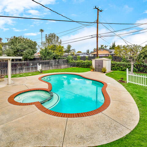 1471 Kenneth Drive Listing Image Thumbnail #16