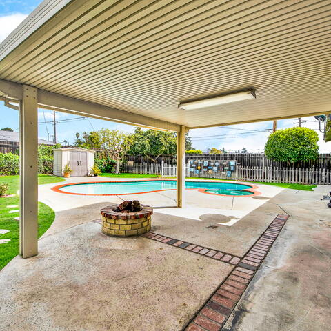 1471 Kenneth Drive Listing Image Thumbnail #2