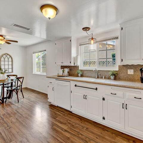 2329 E Hoover Avenue Listing Image Thumbnail #9
