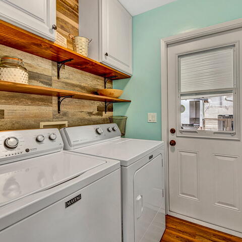 2329 E Hoover Avenue Listing Image Thumbnail #15