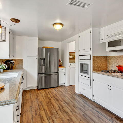 2329 E Hoover Avenue Listing Image Thumbnail #3