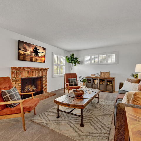2329 E Hoover Avenue Listing Image Thumbnail #6