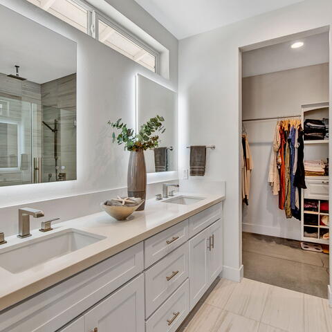 1260 W Chase Drive Listing Image Thumbnail #8
