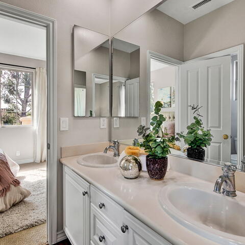 2482 Angelina Place Listing Image Thumbnail #25