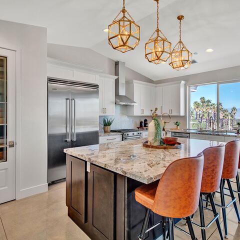 1260 W Chase Drive Listing Image Thumbnail #5