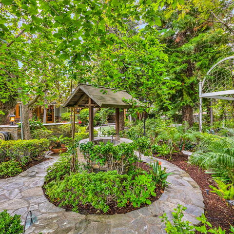 752 N Creekview Drive Listing Image Thumbnail #39