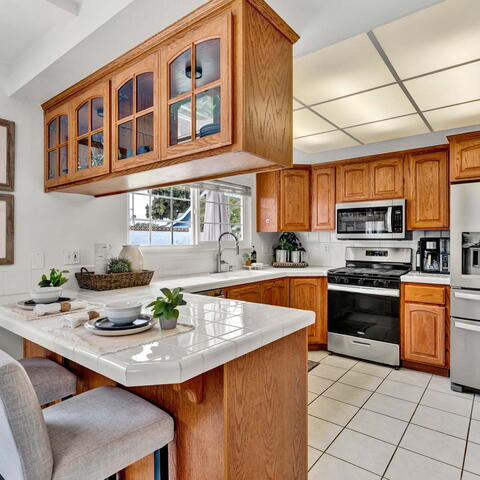 2744 N Ashwood Street Listing Image Thumbnail #8