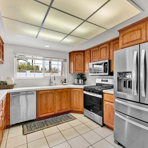 2744 N Ashwood Street Listing Image Thumbnail #9