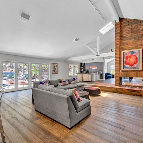 1821 Overview Circle Listing Image Thumbnail #12