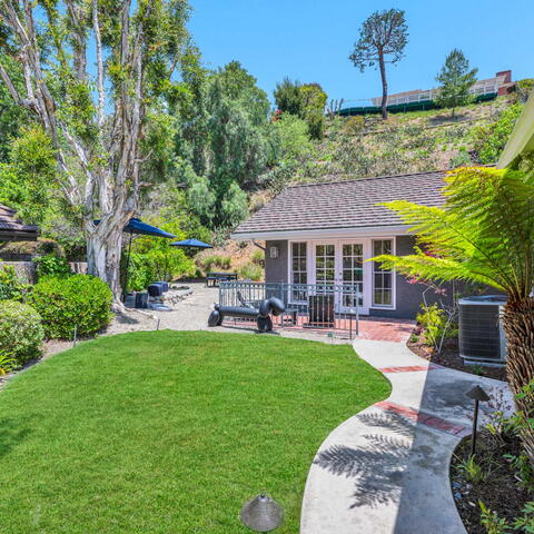 1821 Overview Circle Listing Image Thumbnail #39