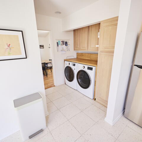 2246 E Belmont Place Listing Image Thumbnail #12