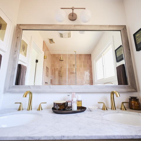 2246 E Belmont Place Listing Image Thumbnail #17