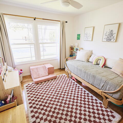 2246 E Belmont Place Listing Image Thumbnail #18
