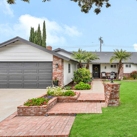 2744 N Ashwood Street Listing Image Thumbnail #1