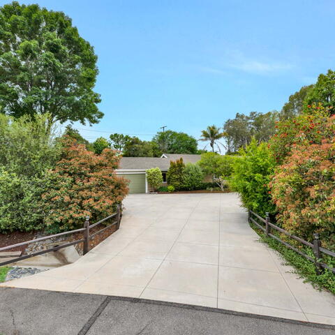 508 Green Acre Drive Listing Image Thumbnail #2