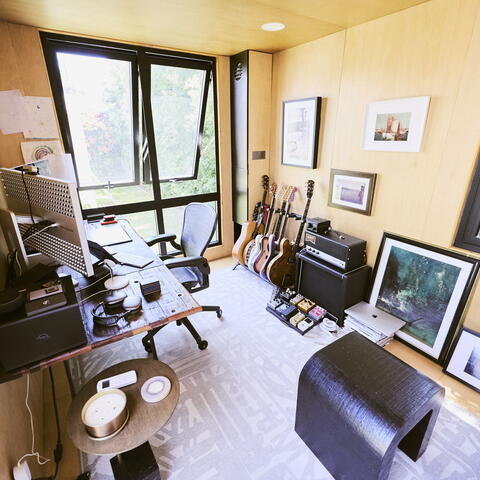 2246 E Belmont Place Listing Image Thumbnail #28