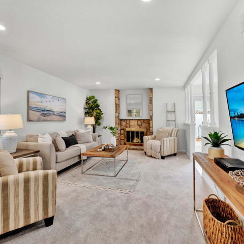 2744 N Ashwood Street Listing Image Thumbnail #6