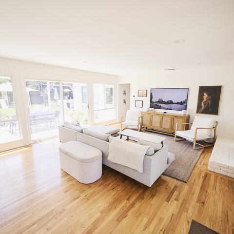2246 E Belmont Place Listing Image Thumbnail #5
