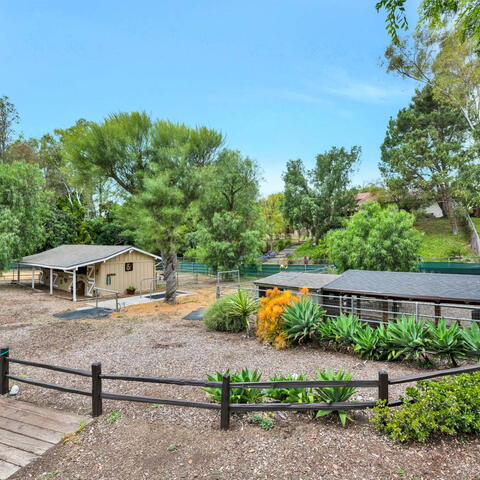508 Green Acre Drive Listing Image Thumbnail #4