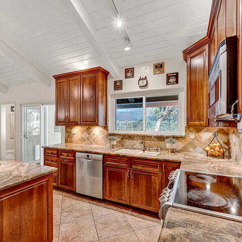 508 Green Acre Drive Listing Image Thumbnail #8