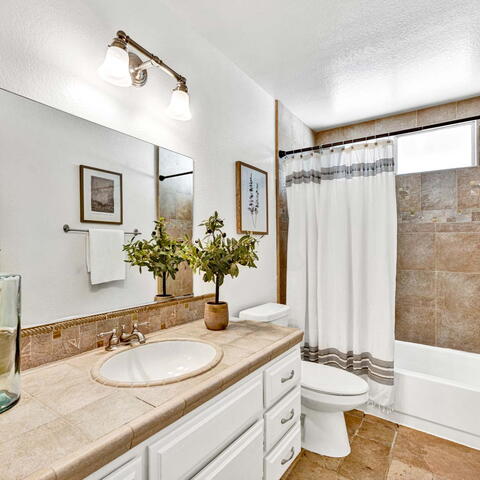 3031 Mountainside Drive Listing Image Thumbnail #14