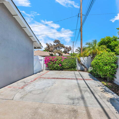 1428 E Adams Avenue Listing Image Thumbnail #29