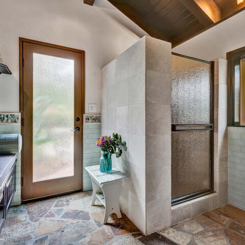 10905 Silverado Terrace Listing Image Thumbnail #28
