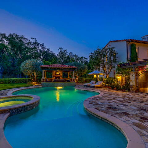 10905 Silverado Terrace Listing Image Thumbnail #2