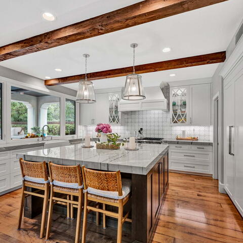 10905 Silverado Terrace Listing Image Thumbnail #3