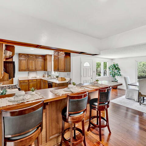 944 N Cambridge Street Listing Image Thumbnail #5