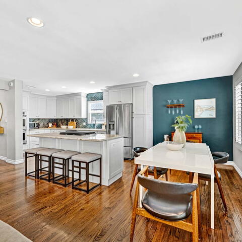 1402 & 1404 E Rose Avenue Listing Image Thumbnail #7