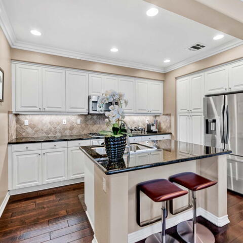 1429 Georgia Street Listing Image Thumbnail #6