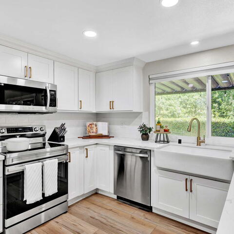 2545 N Robinhood Place Listing Image Thumbnail #7