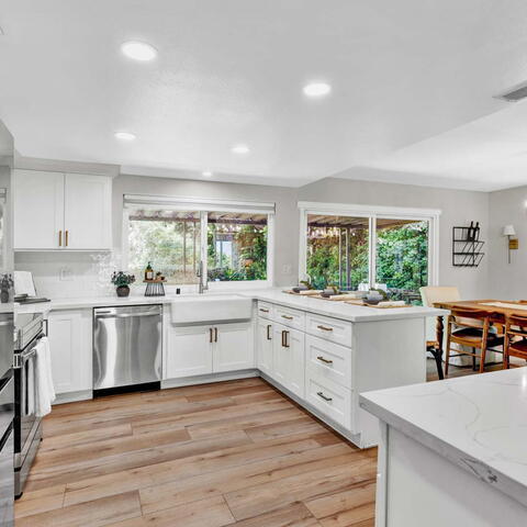 2545 N Robinhood Place Listing Image Thumbnail #8