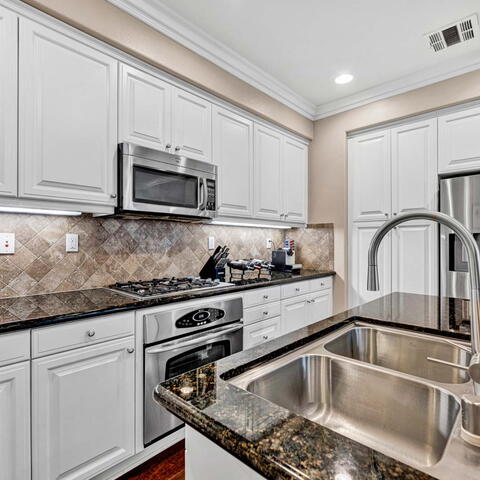 1429 Georgia Street Listing Image Thumbnail #8