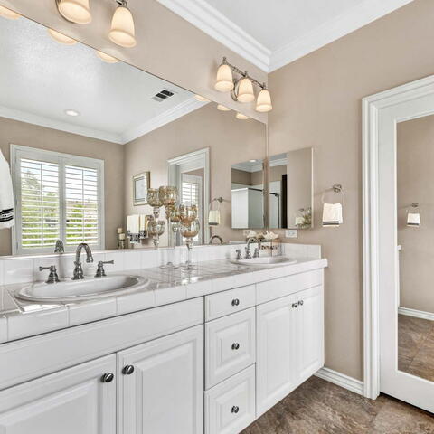 1429 Georgia Street Listing Image Thumbnail #11
