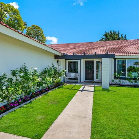 2545 N Robinhood Place Listing Image Thumbnail #1