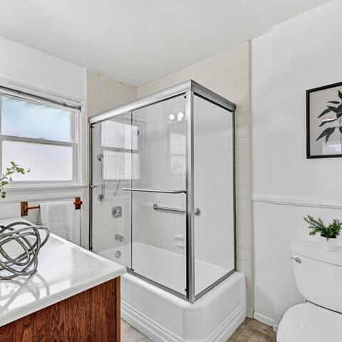 944 N Cambridge Street Listing Image Thumbnail #10