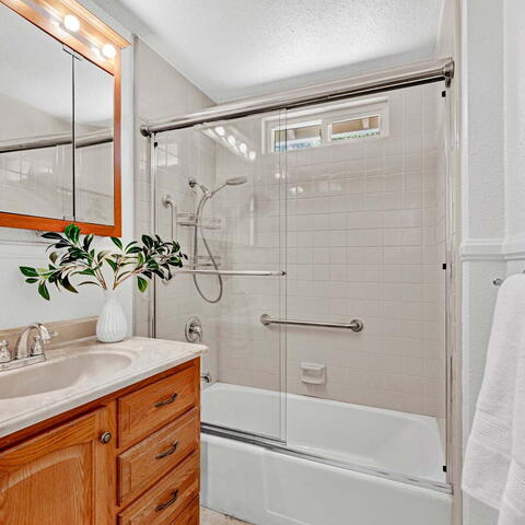 944 N Cambridge Street Listing Image Thumbnail #12