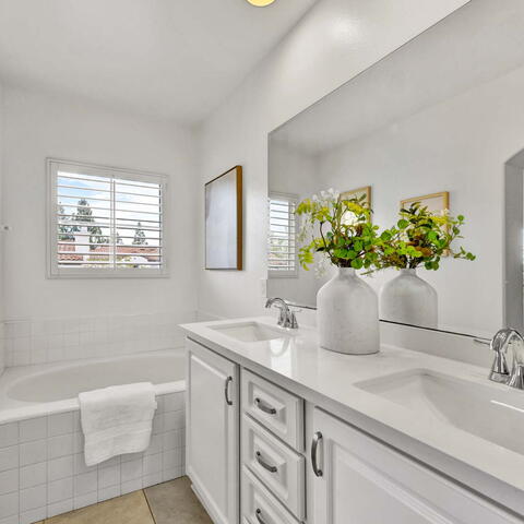 12695 Nicklaus Lane Listing Image Thumbnail #9