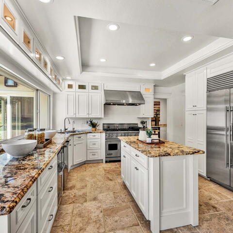 18111 Dorchester Circle Listing Image Thumbnail #8