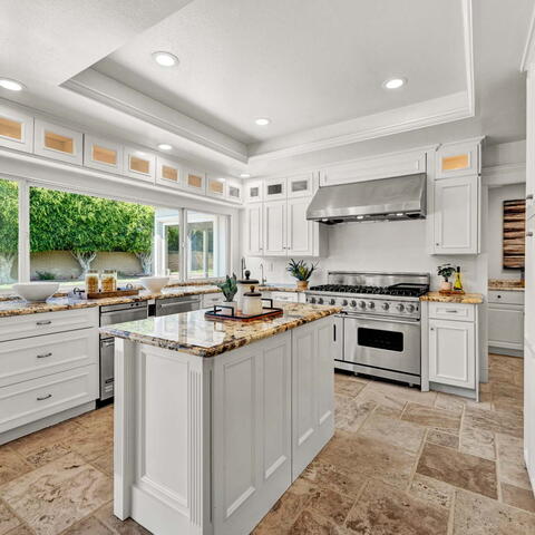 18111 Dorchester Circle Listing Image Thumbnail #9