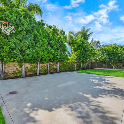18111 Dorchester Circle Listing Image Thumbnail #33