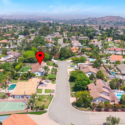 18111 Dorchester Circle Listing Image Thumbnail #3