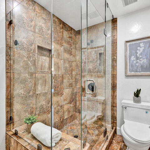 18111 Dorchester Circle Listing Image Thumbnail #20