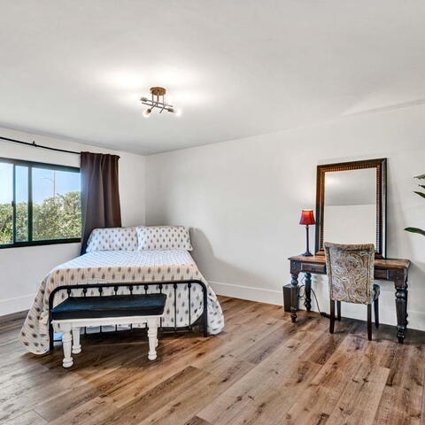 18201 Leafwood Lane Listing Image Thumbnail #24