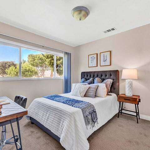 4468 Stevely Avenue Listing Image Thumbnail #12