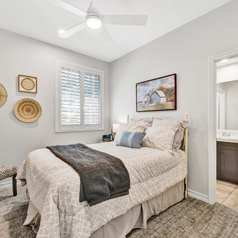 2557 Tea Leaf Lane Listing Image Thumbnail #15