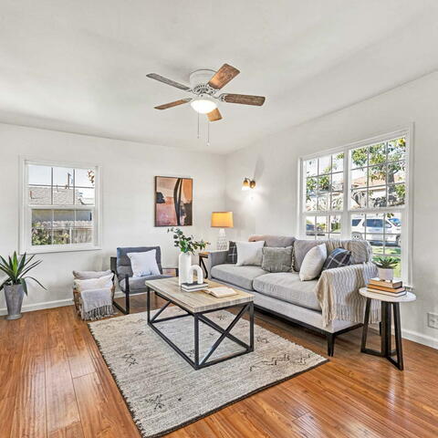 3004 E Pearl Avenue Listing Image Thumbnail #4